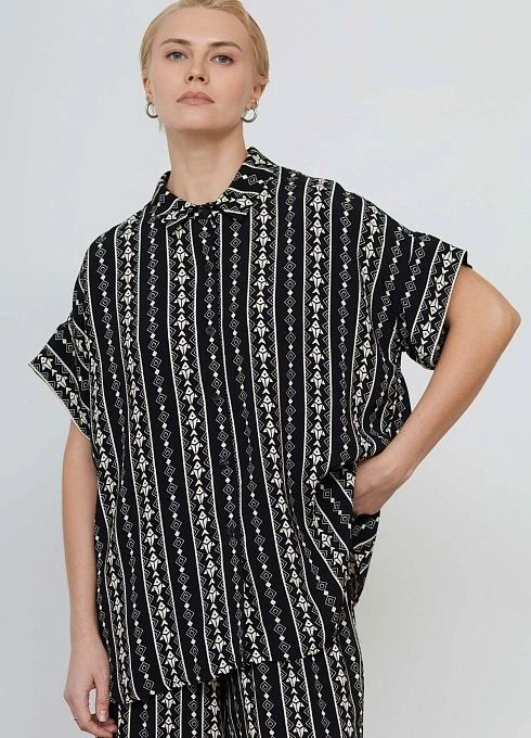 Блузка оверсайз из крепа с принтом GRIOL