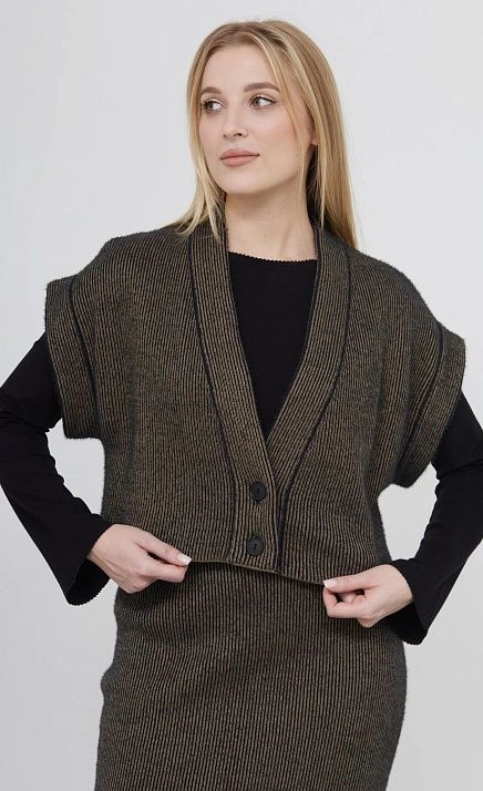  GRIOL. Жилет жен. 380094.33303.3782S Чёрный хаки 